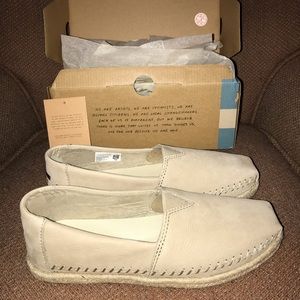 Toms Alpargata on Rope Nubuck Leather Size 6.5 NEW